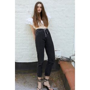 Zara Mom Fit Black Denim Jeans